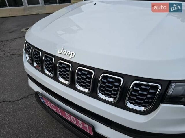 Белый Джип Компас, объемом двигателя 2 л и пробегом 46 тыс. км за 19800 $, фото 21 на Automoto.ua