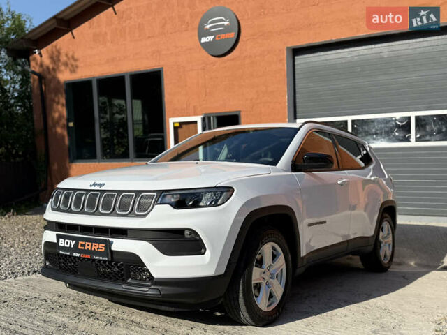 Джип Compass 2023 у Івано-Франківську на Automoto.ua Білий Джип Compass, об'ємом двигуна 2.36 л та пробігом 29 тис. км за 18999 $, фото 2 на Automoto.ua