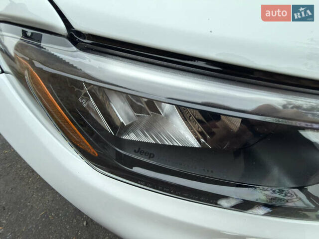 Белый Джип Компас, объемом двигателя 2 л и пробегом 30 тыс. км за 21999 $, фото 15 на Automoto.ua
