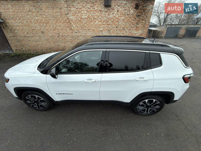 Белый Джип Компас, объемом двигателя 2 л и пробегом 30 тыс. км за 21999 $, фото 14 на Automoto.ua