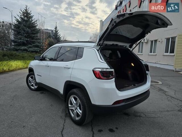 Белый Джип Компас, объемом двигателя 2 л и пробегом 46 тыс. км за 19800 $, фото 71 на Automoto.ua