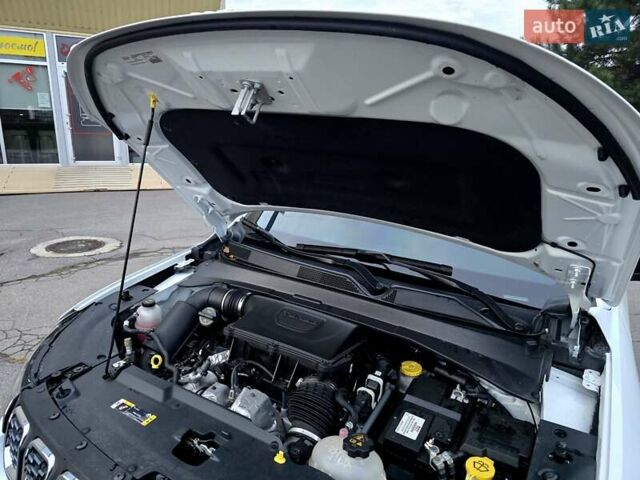 Белый Джип Компас, объемом двигателя 2 л и пробегом 46 тыс. км за 19800 $, фото 83 на Automoto.ua