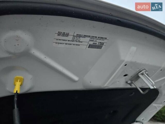 Белый Джип Компас, объемом двигателя 2 л и пробегом 46 тыс. км за 19800 $, фото 78 на Automoto.ua