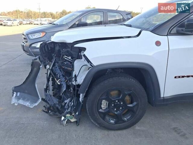 Белый Джип Компас, объемом двигателя 2 л и пробегом 45 тыс. км за 16999 $, фото 7 на Automoto.ua