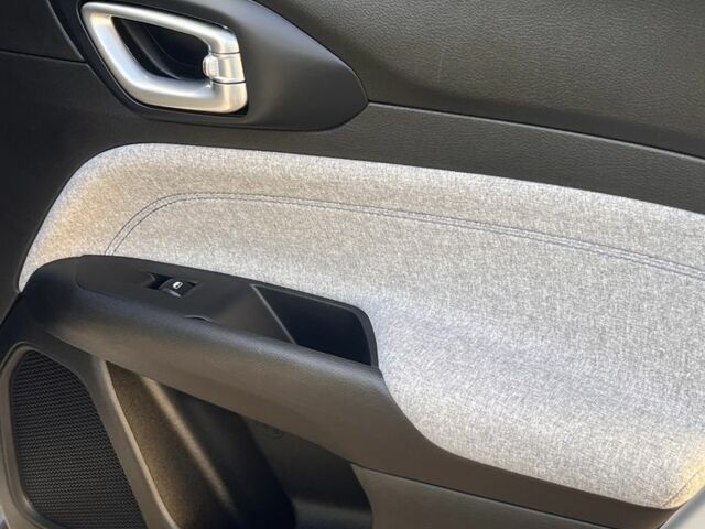 Білий Джип Compass, об'ємом двигуна 2 л та пробігом 45 тис. км за 21500 $, фото 11 на Automoto.ua