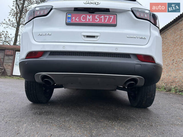 Белый Джип Компас, объемом двигателя 2 л и пробегом 30 тыс. км за 21999 $, фото 5 на Automoto.ua