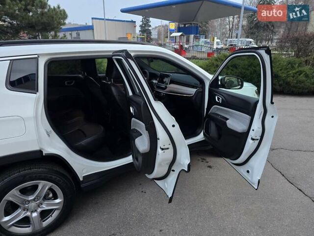 Белый Джип Компас, объемом двигателя 2 л и пробегом 46 тыс. км за 19800 $, фото 38 на Automoto.ua