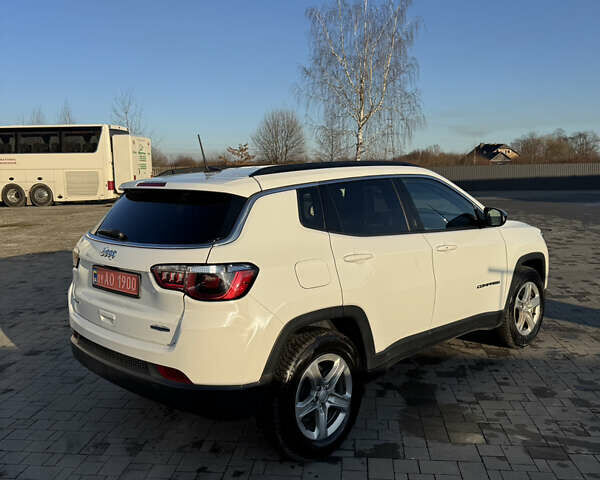 Білий Джип Compass, об'ємом двигуна 2 л та пробігом 122 тис. км за 18400 $, фото 4 на Automoto.ua