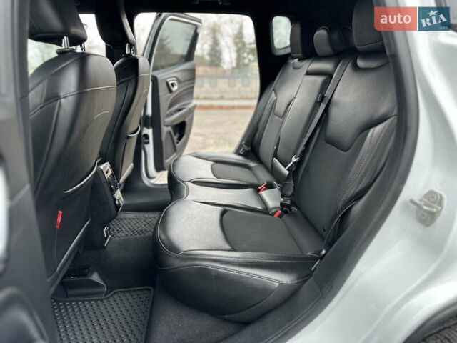 Белый Джип Компас, объемом двигателя 2 л и пробегом 80 тыс. км за 23000 $, фото 34 на Automoto.ua