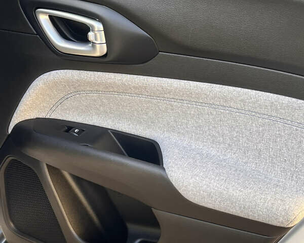 Белый Джип Компас, объемом двигателя 2 л и пробегом 46 тыс. км за 20500 $, фото 4 на Automoto.ua