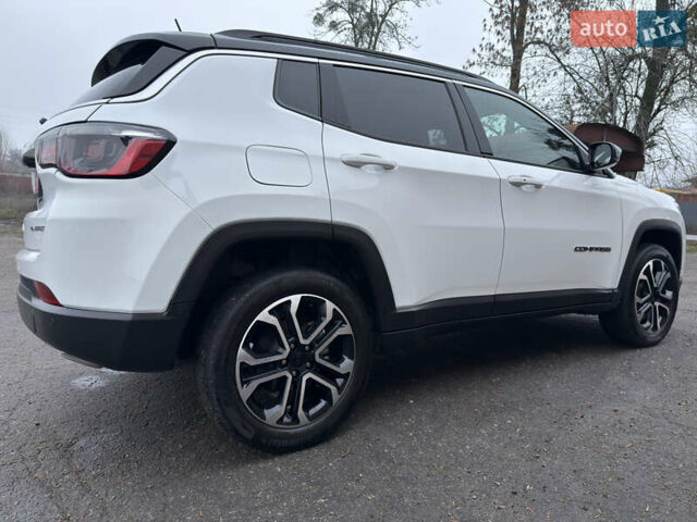 Белый Джип Компас, объемом двигателя 2 л и пробегом 30 тыс. км за 21999 $, фото 7 на Automoto.ua
