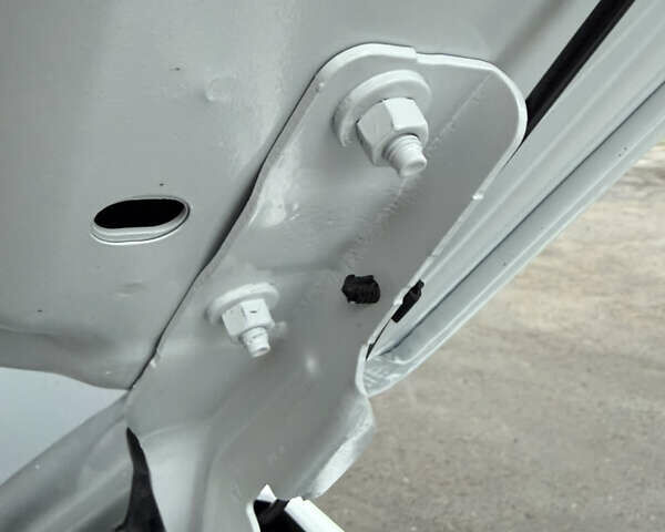 Белый Джип Компас, объемом двигателя 2 л и пробегом 30 тыс. км за 21999 $, фото 22 на Automoto.ua