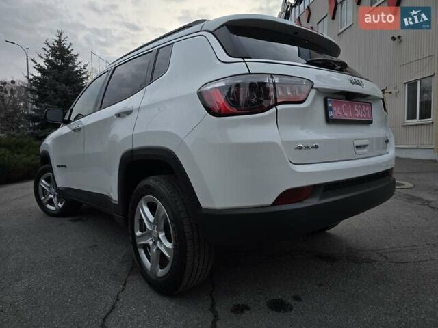 Белый Джип Компас, объемом двигателя 2 л и пробегом 46 тыс. км за 19800 $, фото 85 на Automoto.ua