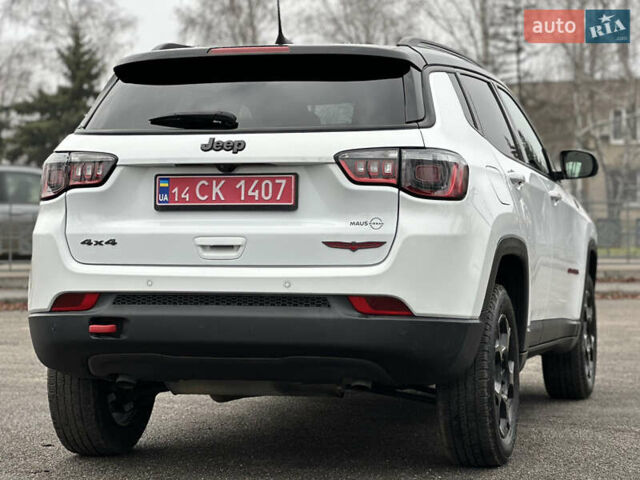 Белый Джип Компас, объемом двигателя 2 л и пробегом 80 тыс. км за 23000 $, фото 14 на Automoto.ua
