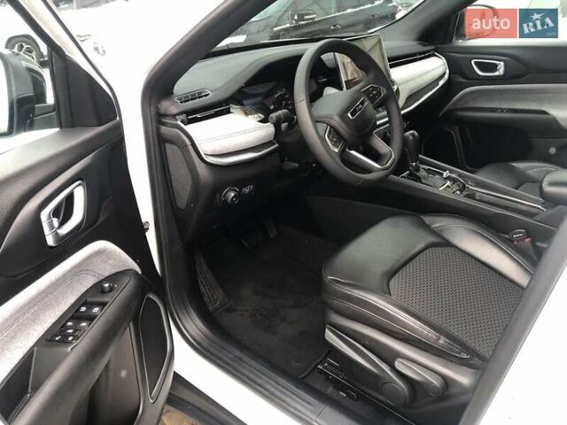 Белый Джип Компас, объемом двигателя 2 л и пробегом 46 тыс. км за 20900 $, фото 8 на Automoto.ua