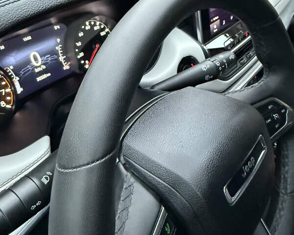 Белый Джип Компас, объемом двигателя 2 л и пробегом 30 тыс. км за 21999 $, фото 28 на Automoto.ua