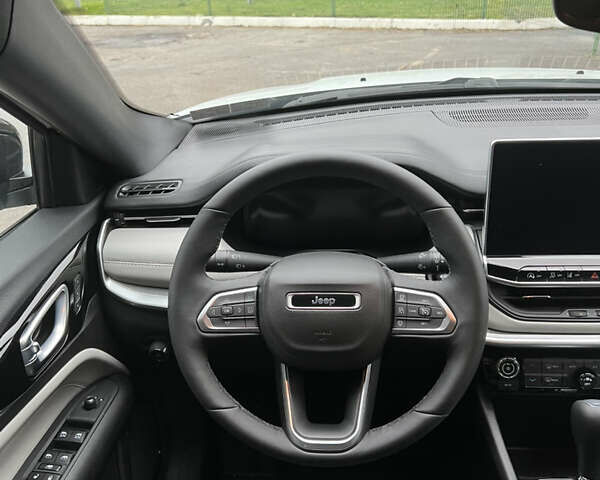 Білий Джип Compass, об'ємом двигуна 2 л та пробігом 3 тис. км за 24300 $, фото 25 на Automoto.ua