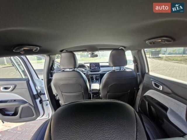 Белый Джип Компас, объемом двигателя 2 л и пробегом 4 тыс. км за 20499 $, фото 3 на Automoto.ua