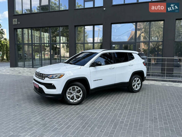 Белый Джип Компас, объемом двигателя 2 л и пробегом 20 тыс. км за 22900 $, фото 2 на Automoto.ua