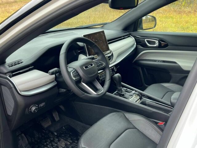 Білий Джип Compass, об'ємом двигуна 2 л та пробігом 3 тис. км за 24300 $, фото 14 на Automoto.ua