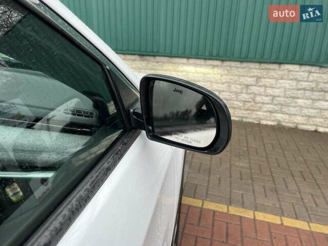 Белый Джип Компас, объемом двигателя 2 л и пробегом 8 тыс. км за 19800 $, фото 16 на Automoto.ua