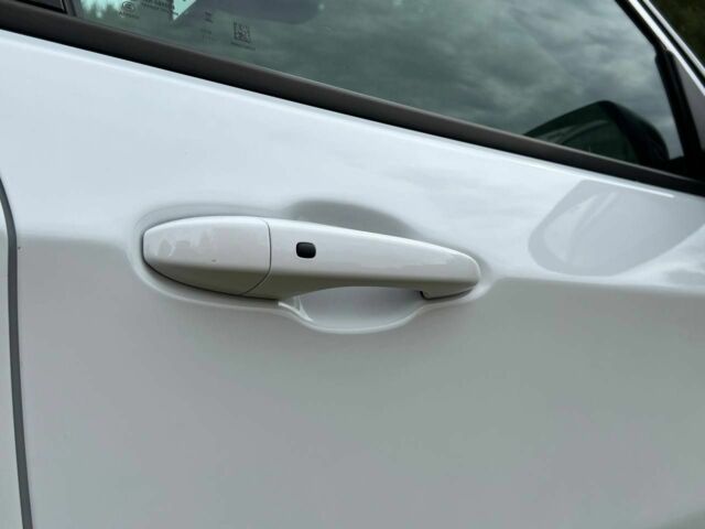 Білий Джип Compass, об'ємом двигуна 2 л та пробігом 3 тис. км за 24300 $, фото 8 на Automoto.ua