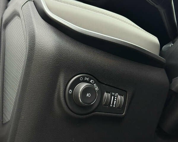 Белый Джип Компас, объемом двигателя 2 л и пробегом 3 тыс. км за 24300 $, фото 26 на Automoto.ua