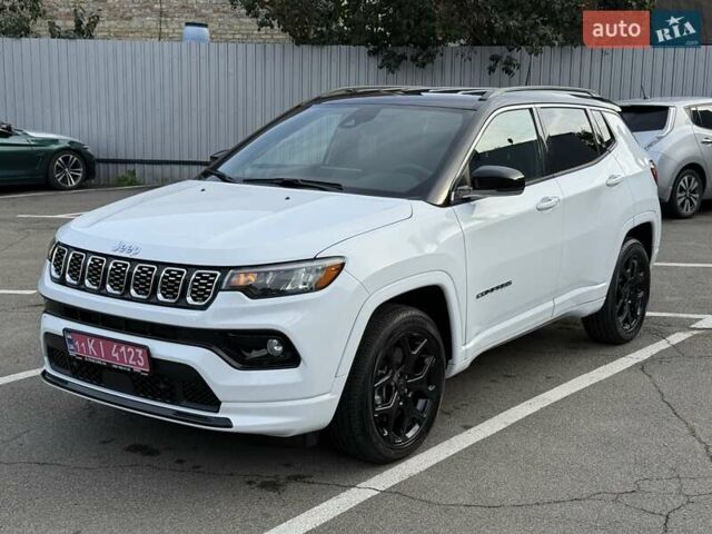 Білий Джип Compass, об'ємом двигуна 2 л та пробігом 2 тис. км за 22900 $, фото 6 на Automoto.ua