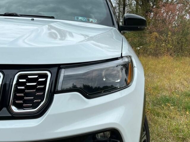 Білий Джип Compass, об'ємом двигуна 2 л та пробігом 3 тис. км за 24300 $, фото 4 на Automoto.ua