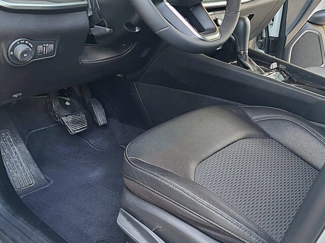 Белый Джип Компас, объемом двигателя 2 л и пробегом 20 тыс. км за 25200 $, фото 17 на Automoto.ua