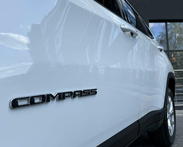 Белый Джип Компас, объемом двигателя 2 л и пробегом 20 тыс. км за 22900 $, фото 16 на Automoto.ua