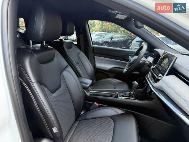 Белый Джип Компас, объемом двигателя 2 л и пробегом 20 тыс. км за 22900 $, фото 29 на Automoto.ua