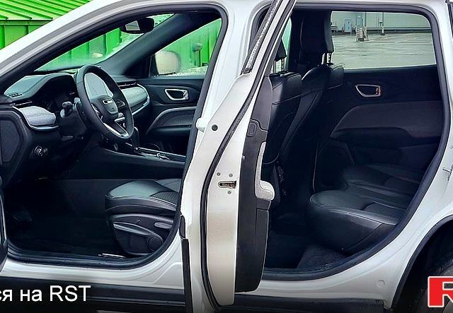 Білий Джип Compass, об'ємом двигуна 2 л та пробігом 9 тис. км за 21000 $, фото 5 на Automoto.ua