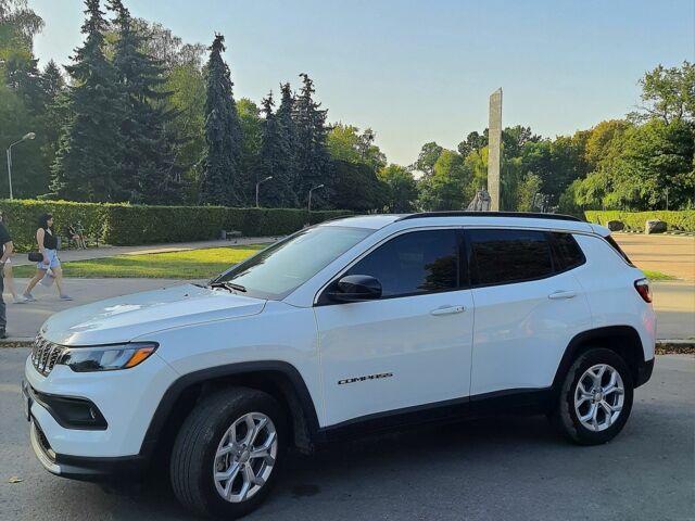 Белый Джип Компас, объемом двигателя 2 л и пробегом 20 тыс. км за 25200 $, фото 5 на Automoto.ua