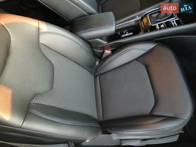 Белый Джип Компас, объемом двигателя 2 л и пробегом 8 тыс. км за 19800 $, фото 4 на Automoto.ua