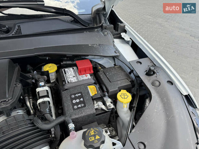 Белый Джип Компас, объемом двигателя 2 л и пробегом 20 тыс. км за 22900 $, фото 45 на Automoto.ua