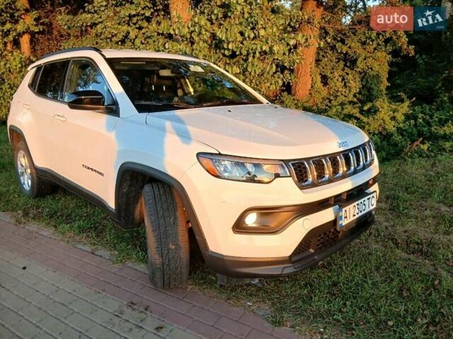 Белый Джип Компас, объемом двигателя 2 л и пробегом 8 тыс. км за 21990 $, фото 24 на Automoto.ua