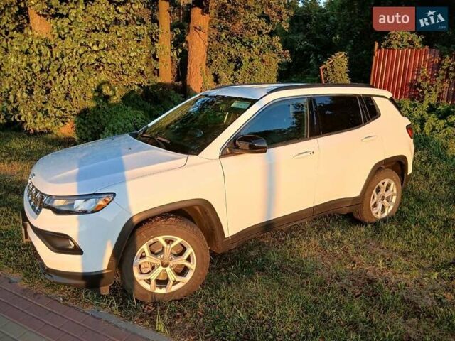 Белый Джип Компас, объемом двигателя 2 л и пробегом 8 тыс. км за 21990 $, фото 8 на Automoto.ua
