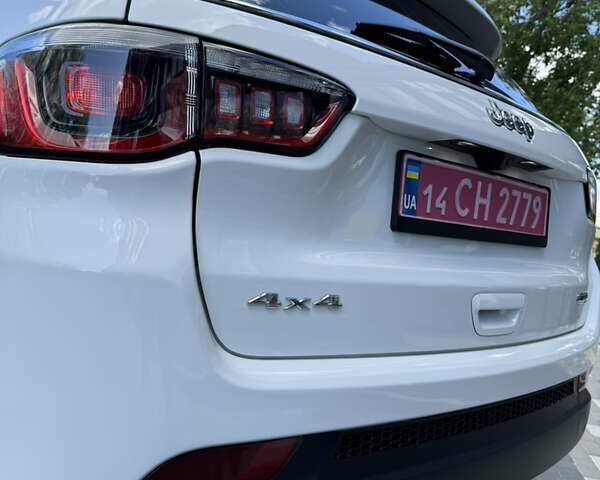 Белый Джип Компас, объемом двигателя 2 л и пробегом 20 тыс. км за 22900 $, фото 19 на Automoto.ua