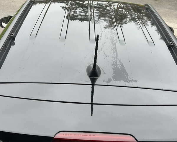 Білий Джип Compass, об'ємом двигуна 2 л та пробігом 3 тис. км за 24300 $, фото 21 на Automoto.ua