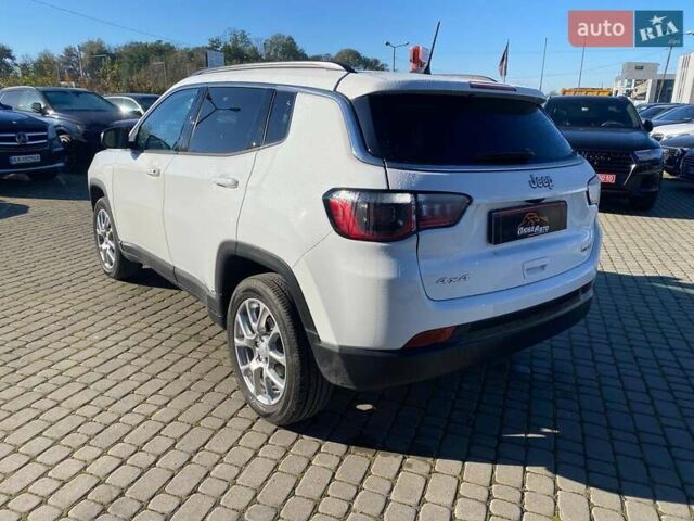 Білий Джип Compass, об'ємом двигуна 2 л та пробігом 24 тис. км за 22500 $, фото 4 на Automoto.ua