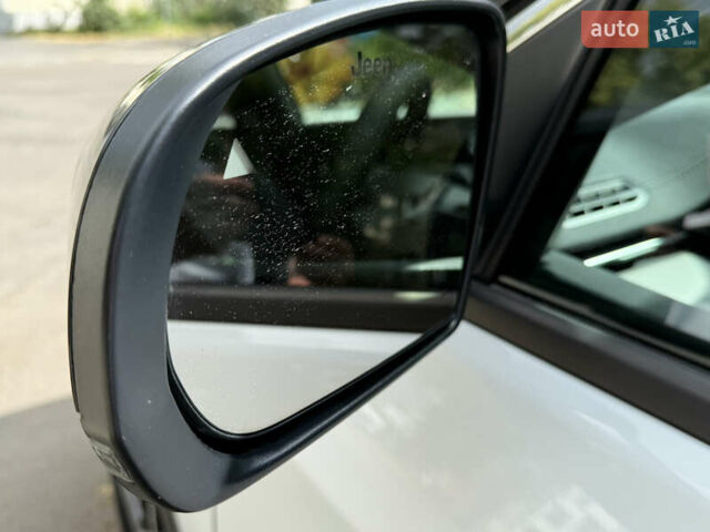 Білий Джип Compass, об'ємом двигуна 2 л та пробігом 4 тис. км за 28500 $, фото 6 на Automoto.ua