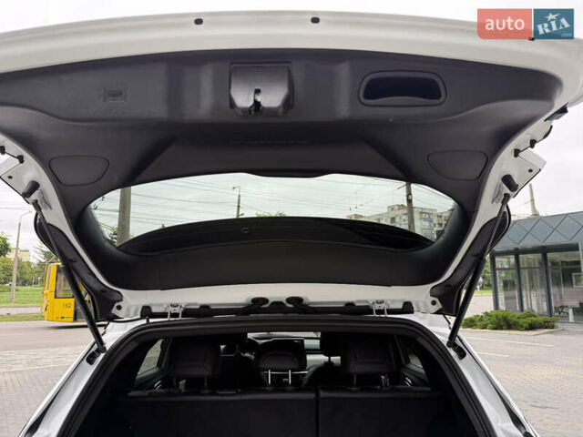 Білий Джип Compass, об'ємом двигуна 2 л та пробігом 2 тис. км за 25000 $, фото 28 на Automoto.ua