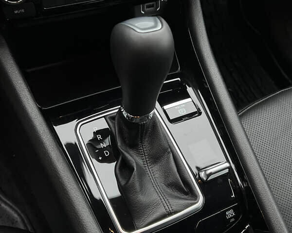 Білий Джип Compass, об'ємом двигуна 2 л та пробігом 3 тис. км за 24300 $, фото 27 на Automoto.ua