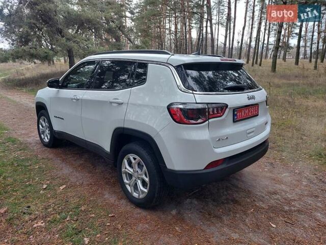 Белый Джип Компас, объемом двигателя 2 л и пробегом 18 тыс. км за 20700 $, фото 2 на Automoto.ua