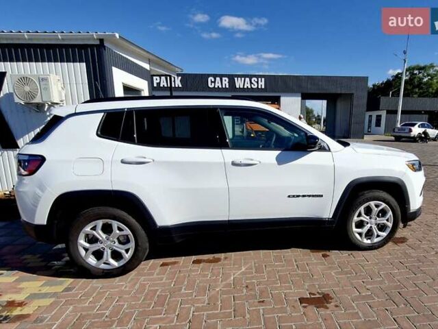 Белый Джип Компас, объемом двигателя 2 л и пробегом 4 тыс. км за 20499 $, фото 10 на Automoto.ua