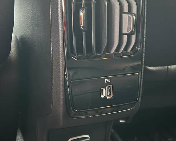 Білий Джип Compass, об'ємом двигуна 2 л та пробігом 3 тис. км за 24300 $, фото 40 на Automoto.ua