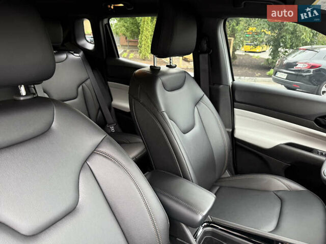 Білий Джип Compass, об'ємом двигуна 2 л та пробігом 2 тис. км за 25000 $, фото 38 на Automoto.ua