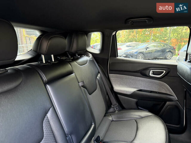 Белый Джип Компас, объемом двигателя 2 л и пробегом 20 тыс. км за 22900 $, фото 25 на Automoto.ua