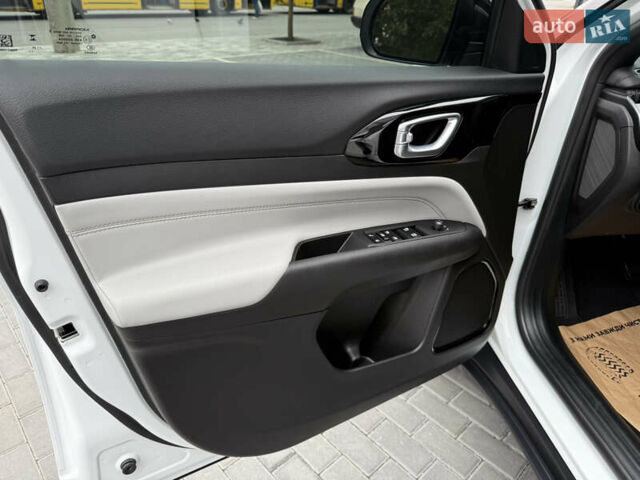 Білий Джип Compass, об'ємом двигуна 2 л та пробігом 2 тис. км за 25000 $, фото 44 на Automoto.ua